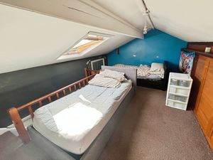 Loft Room- click for photo gallery